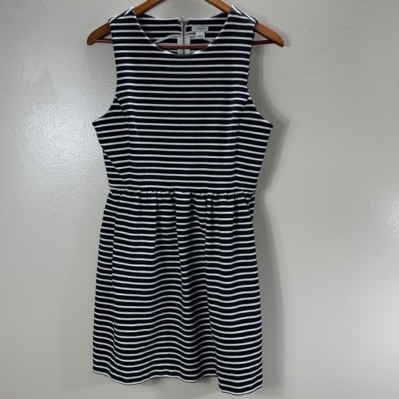 J.Crew Woman’s Black And White Striped Daybreak Sleeveless Ponte Dress Size M - Picture 9 of 10